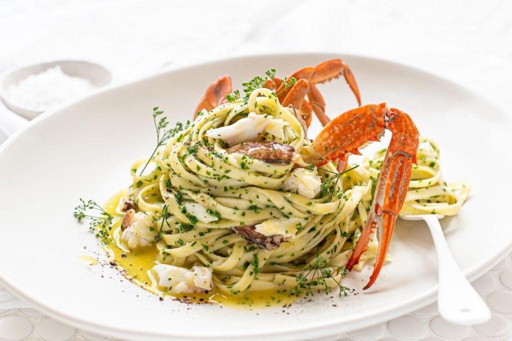 Garlic Butter Blue Crab Pasta