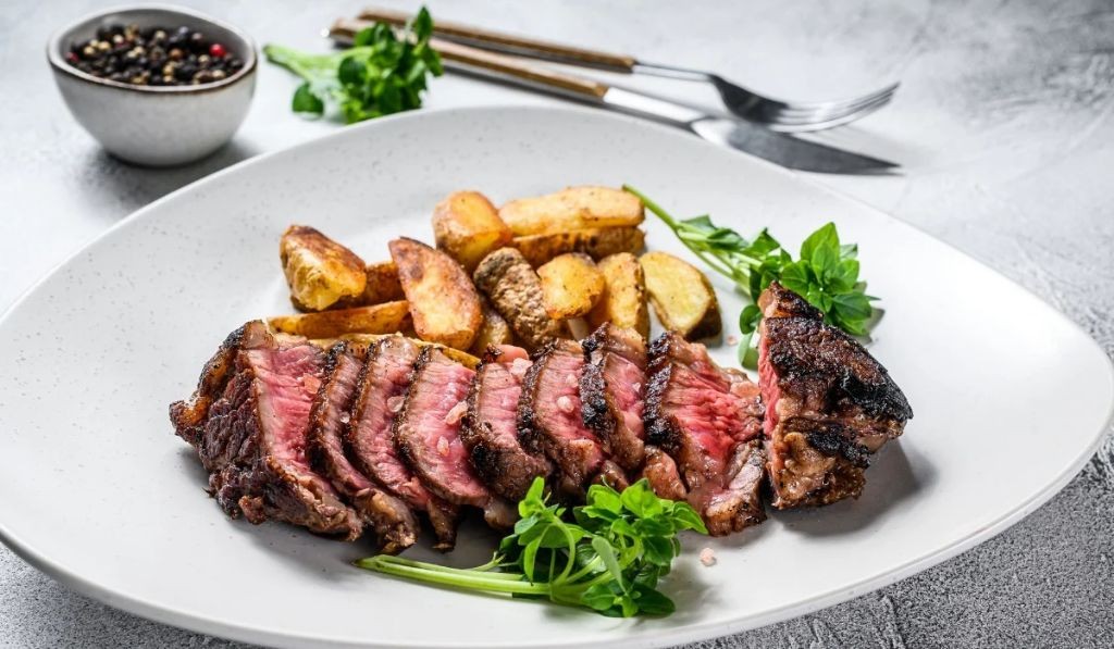 Garlic Butter Herb Round Steak