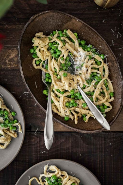 Garlic Butter Sweet Pea Pasta