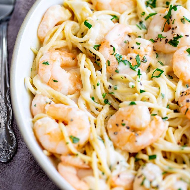 Garlic Parmesan Shrimp Pasta