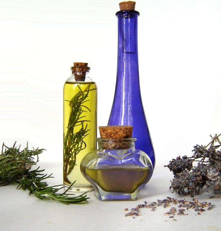 Garlic and Herb Infused Coconut Oil