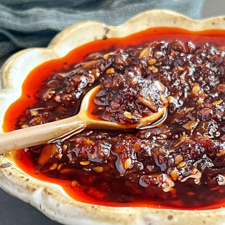 Garlic-Infused Red Taco Sauce