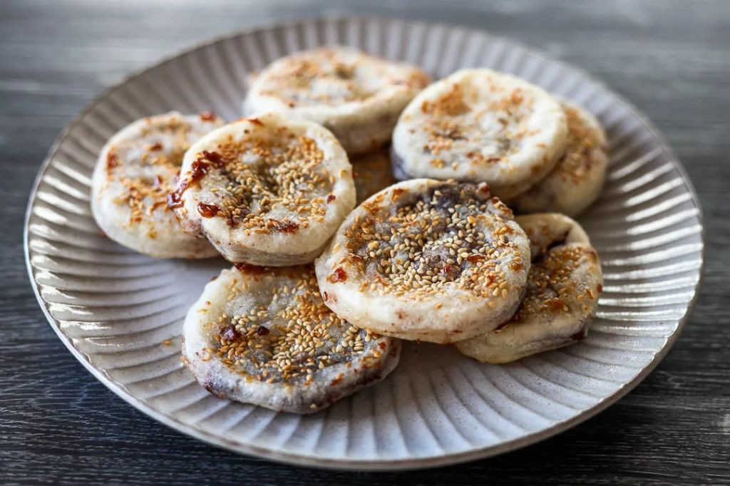 Glutinous Rice Flour Red Bean Pancakes