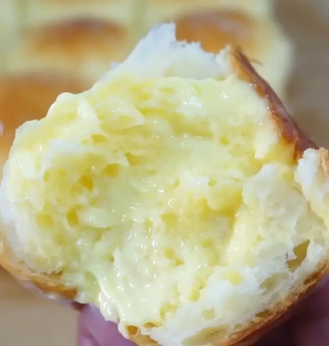 Golden Corral Rolls with Cream Cheese Glaze