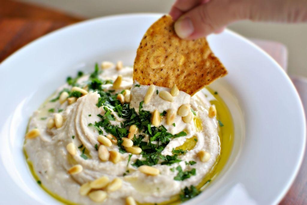 Great Northern Bean Hummus with Lemon