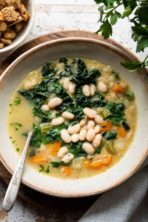 Great Northern Bean and Kale Stew