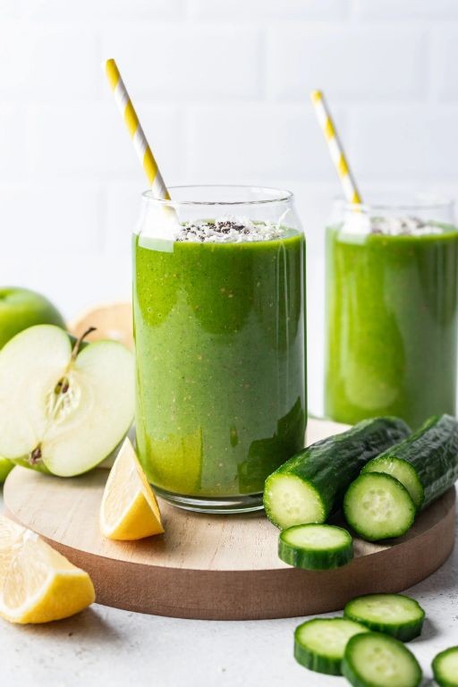 Green Apple and Spinach Smoothie