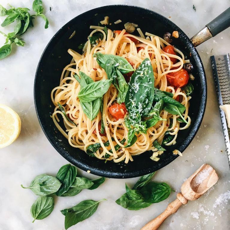 Green Cherry Tomato Pasta with Lemon and Herbs