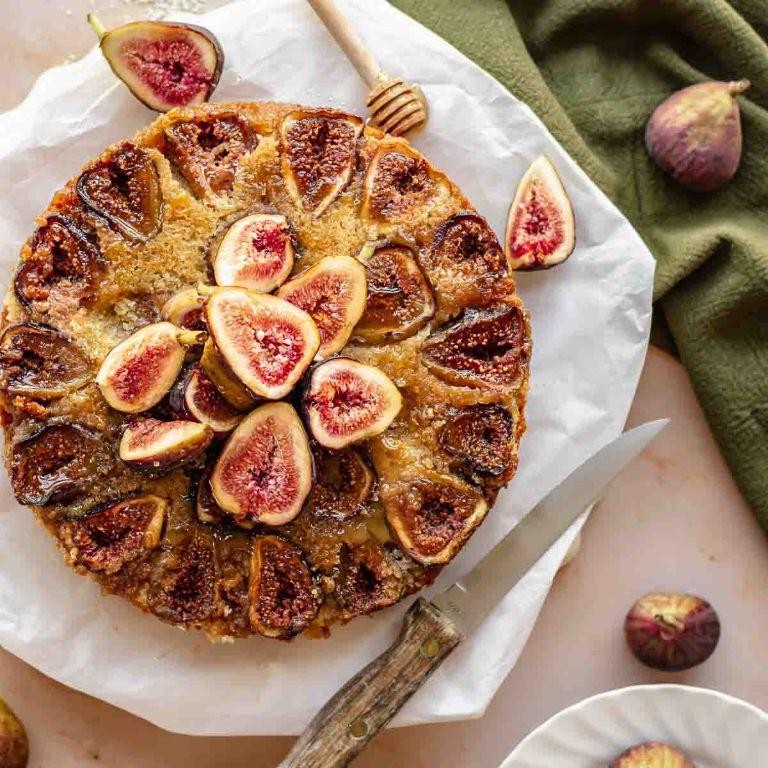 Green Fig and Almond Cake