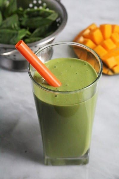 Green Monster Smoothie (Spinach & Mango)