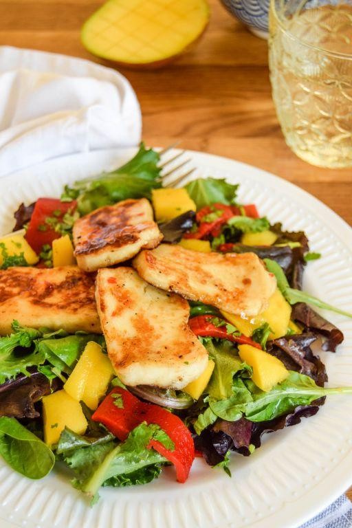 Grilled Mango and Halloumi Salad