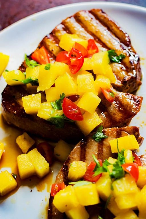 Grilled Sesame Tuna Steak with Pineapple Relish