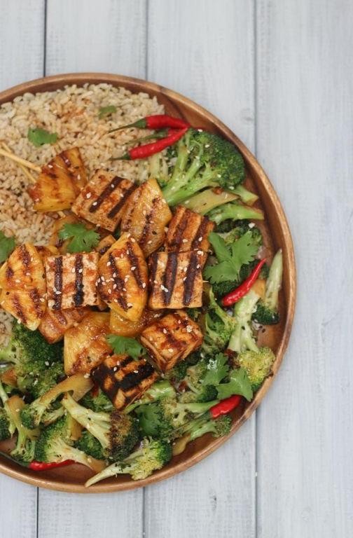 Grilled Sriracha Pineapple Skewers