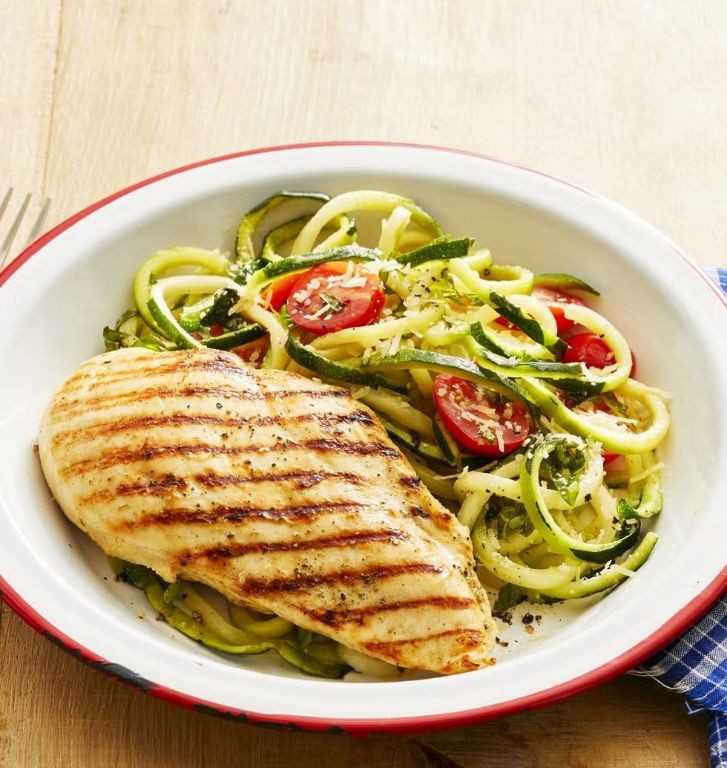Grilled chicken with zucchini noodles