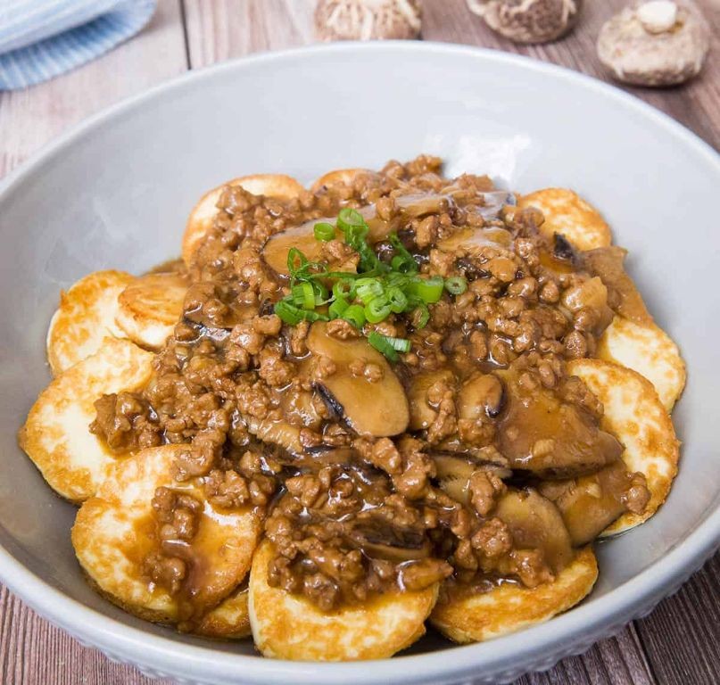 Ground Pork and Tofu Clay Pot