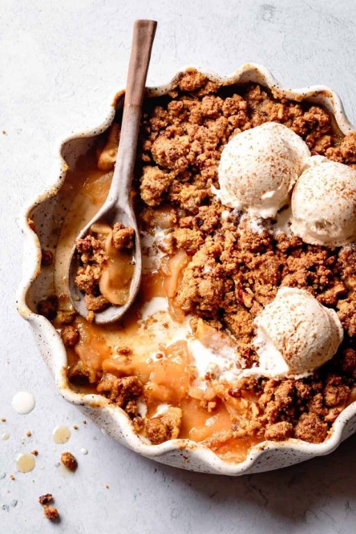 Healthy Apple Cobbler with Almond Flour