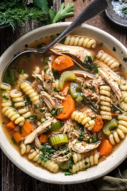 Herbed Chicken and Noodles Stew