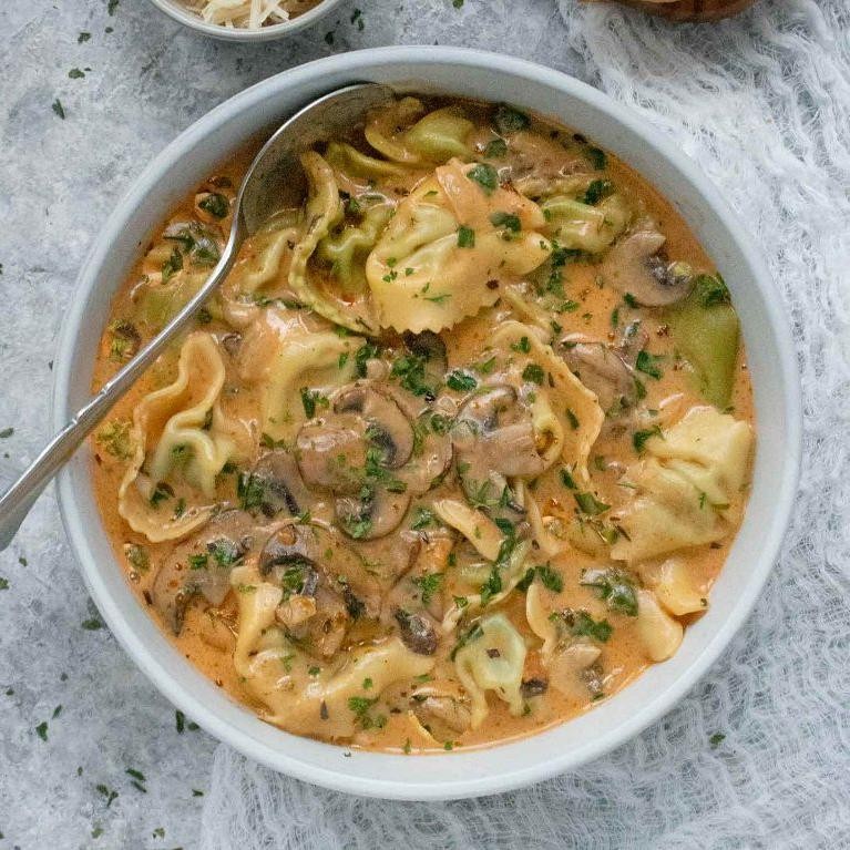 Herbed Mushroom Tortellini Soup