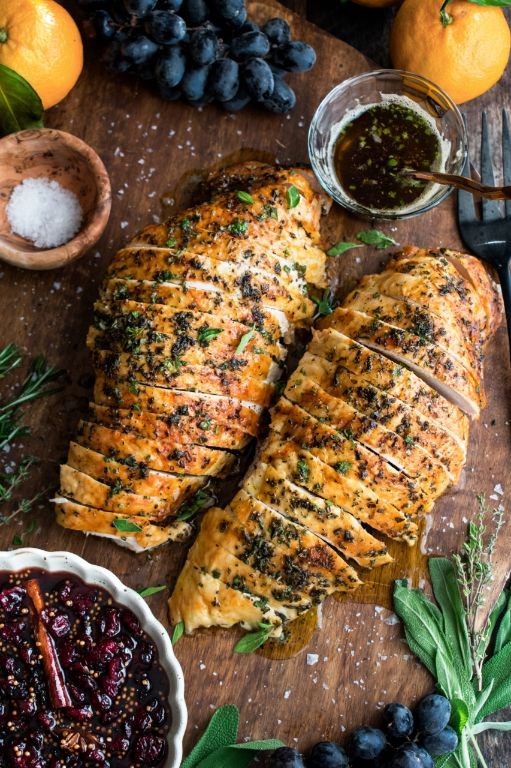 Herbed Roast Turkey with Cranberry Sauce