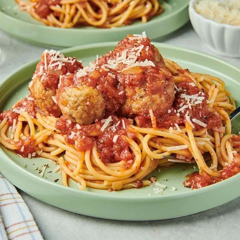 Herbed Turkey Meatballs in Tomato Sauce