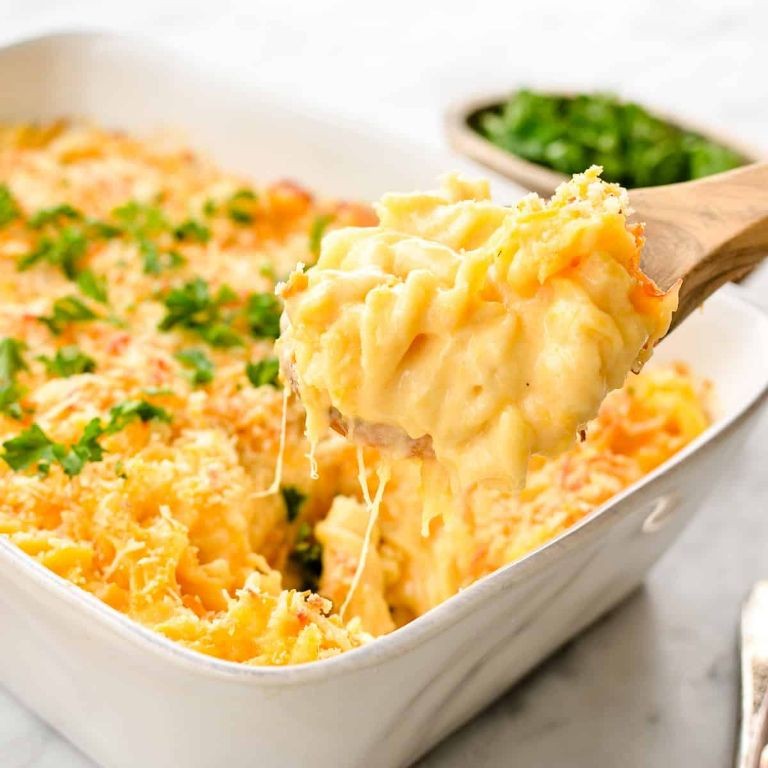 High-Protein Greek Yogurt Mac and Cheese Bake
