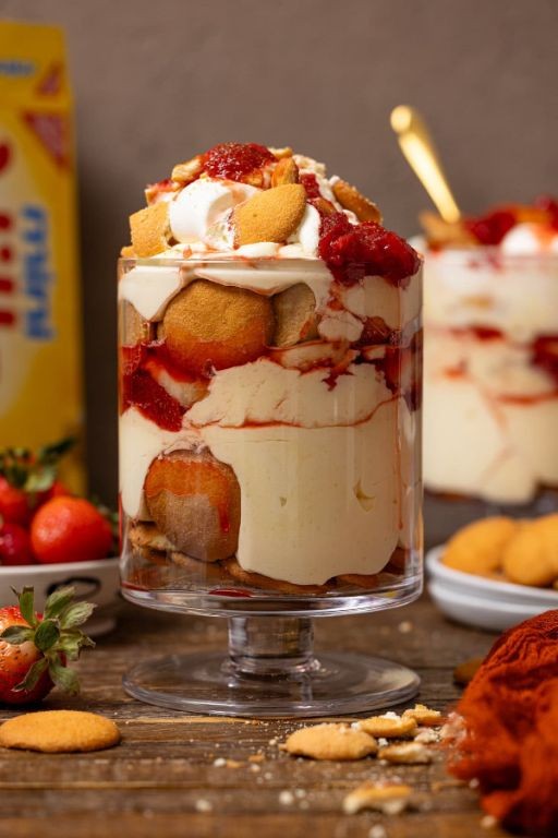 Homemade Banana Pudding with Fresh Strawberries