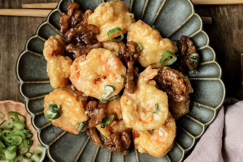 Honey Walnut Shrimp with Crispy Wonton Strips