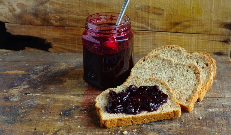 Honey-Sweetened Grape Jam