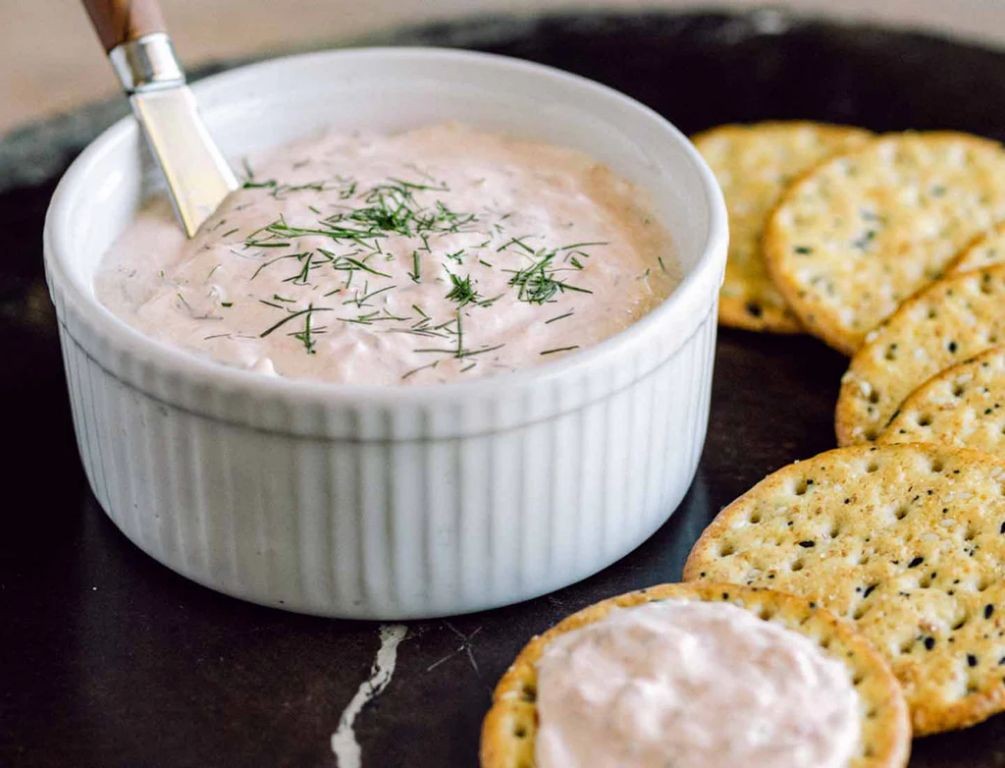 Horseradish and Salmon Cream Dip