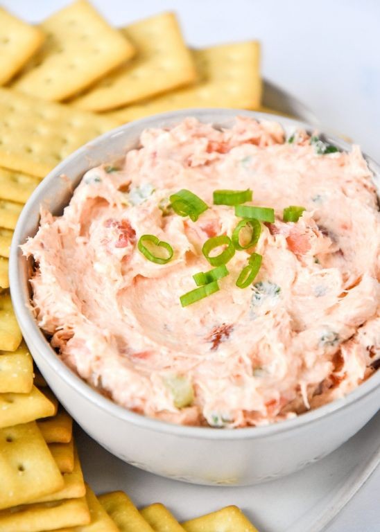 Hot Baked Salmon and Cheese Dip