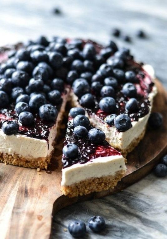 Icelandic Skyr Cheesecake with Berries