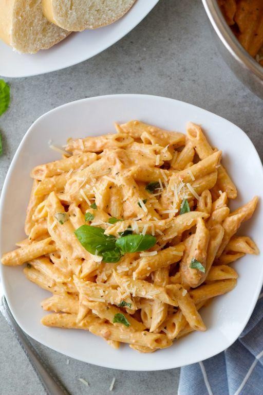 Instant Pot Creamy Tomato Pasta