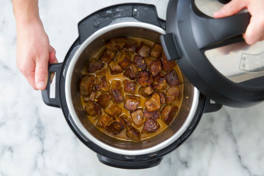 Instant Pot Garlic Butter Steak Bites