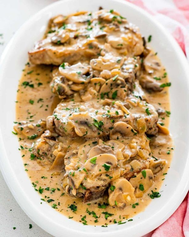 Instant Pot Pork Chops with Mushroom Gravy