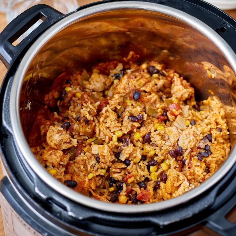 Instant Pot Shredded Chicken Burrito Bowls