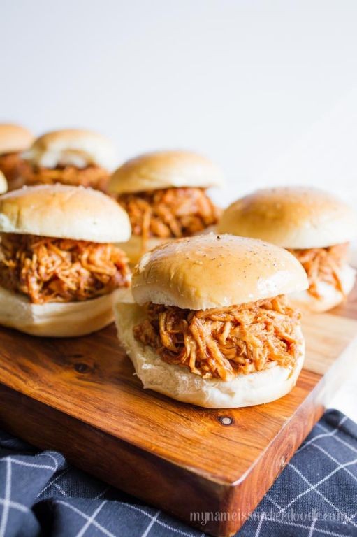 Instant Pot Shredded Chicken Sliders