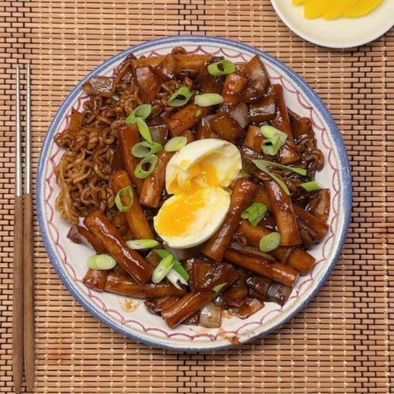 Jjajang Tteokbokki with Black Bean Sauce
