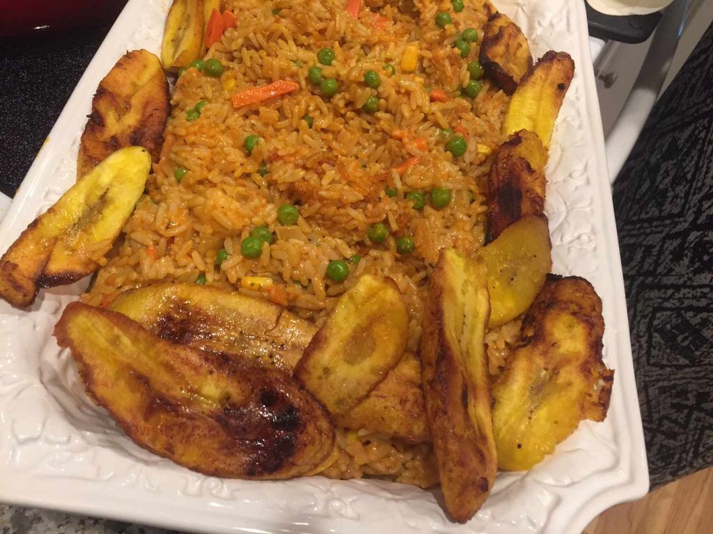 Jollof Rice with Chicken and Plantains