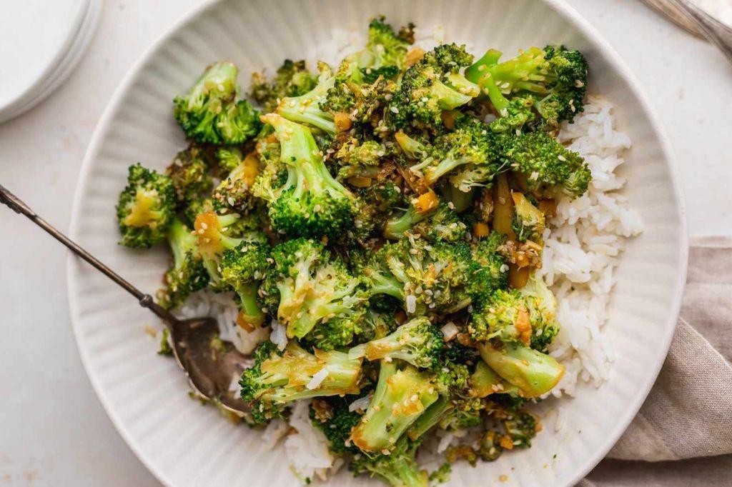 Kale and Broccoli Stir-Fry with Sesame Seeds