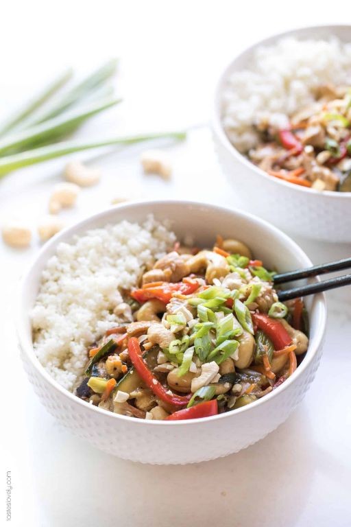 Keto Chicken Stir-Fry with Cauliflower Rice