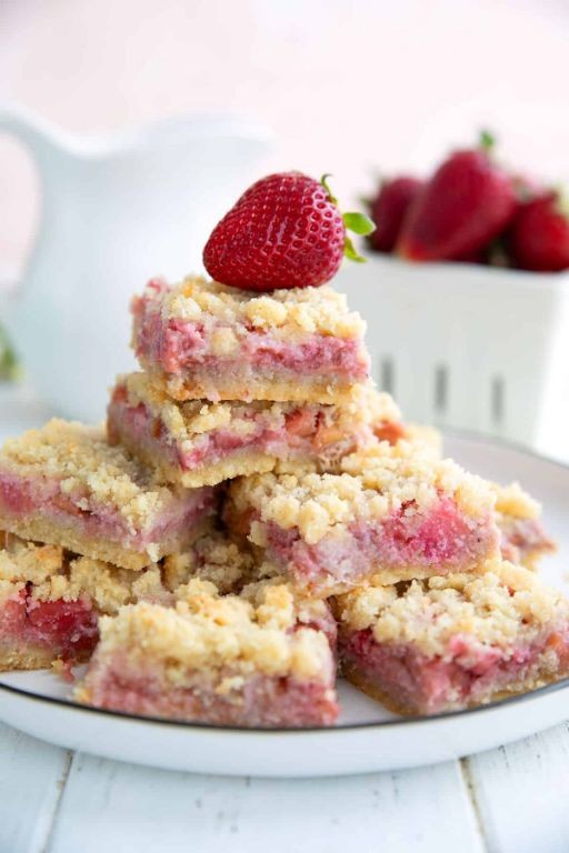 Keto Rhubarb Cobbler