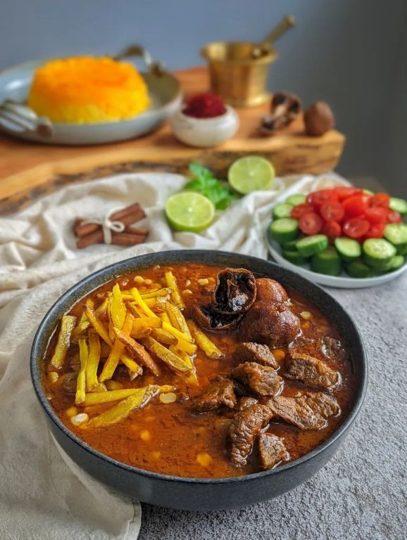 Khoresh Gheymeh (Yellow Split Pea Stew)