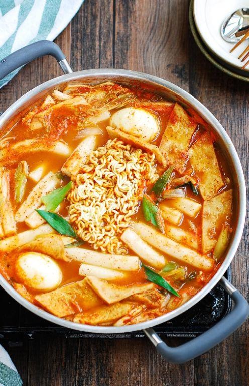 Kimchi Tteokbokki for Extra Tang