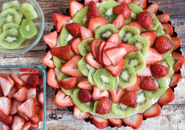 Kiwi Strawberry Frozen Fruit Tart