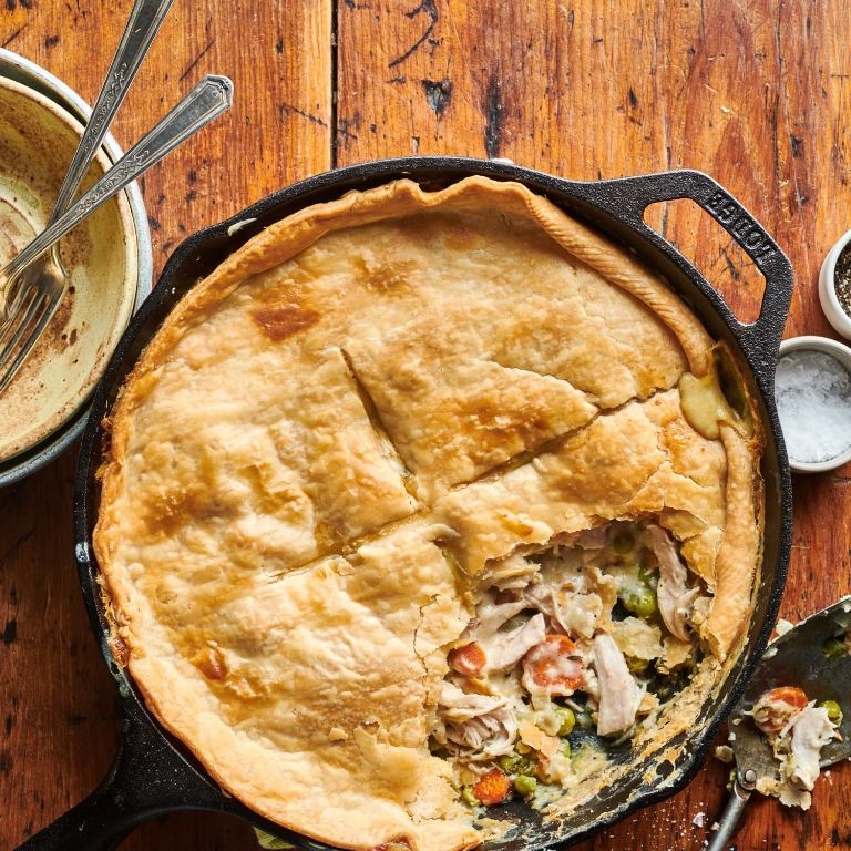 Leftover Thanksgiving Turkey Pot Pie