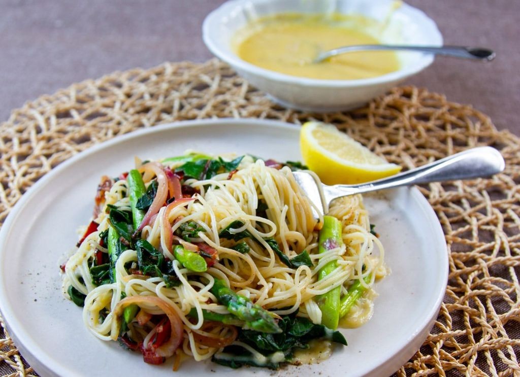 Lemon Garlic Butter Pasta Zero with Asparagus
