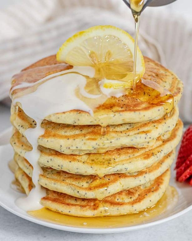18 Fluffy Pancake Recipes for Breakfast Bliss
