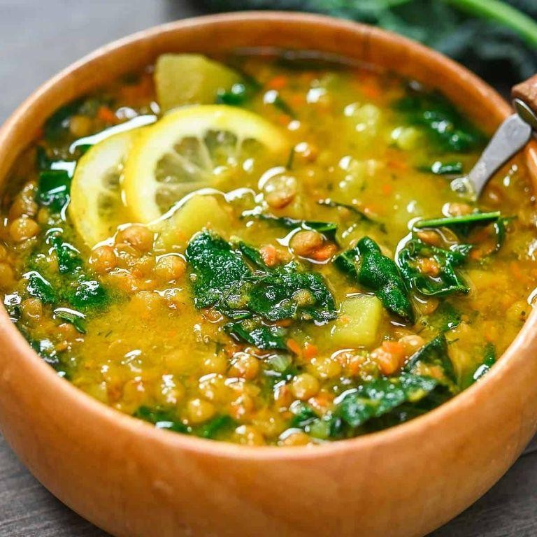 Lentil Soup with Garlic and Lemon