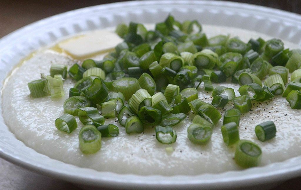 Loaded Quick Grits with Green Onions