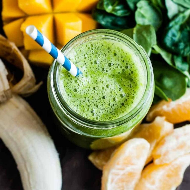 Longevity Spinach Smoothie with Mango